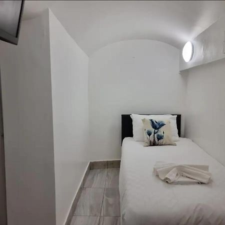 F24- Basement Single Studio Near Paddington Apartment Лондон Екстериор снимка